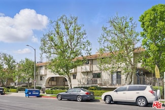 10229 Variel Ave Unit 2, Chatsworth, CA 91311