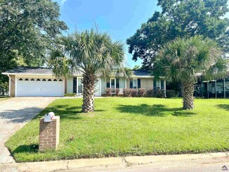 111 Fieldstone Rd, Warner Robins, GA 31093