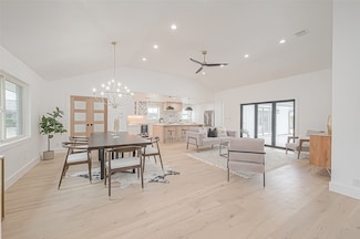 6254 Locke Ln, Houston, TX 77057