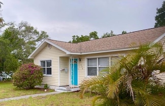 556 Virginia St, Dunedin, FL 34698