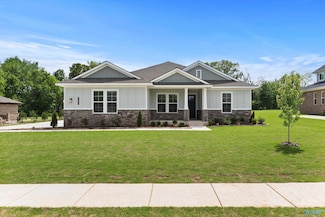 304 Merrydale Dr, Huntsville, AL 35811