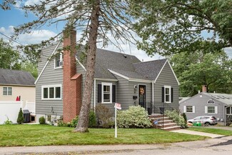 98 Apple Tree Ln, Weymouth, MA 02188