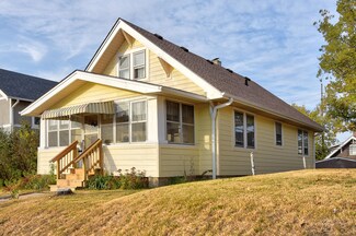 4222 S 12th St, Omaha, NE 68107