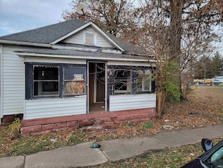 1928 7th Ave, Terre Haute, IN 47807