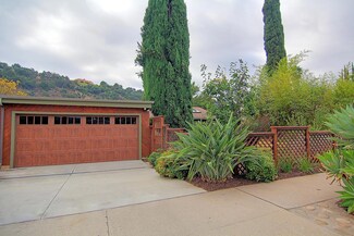 54 W Calle el Prado, Oak View, CA 93022