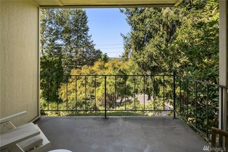 3730 Lake Washington Blvd SE Unit 1C, Bellevue, WA 98006
