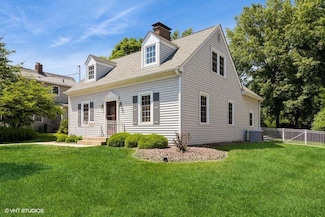 12 W Park Rd, Iowa City, IA 52246