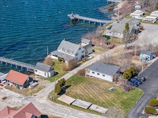 30 Osbourne Row, Orrs Island, ME 04066