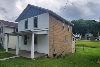 1938 Barr Slope Rd, Clymer, PA 15728