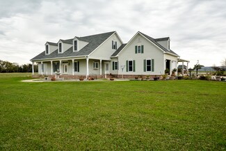 16608 Lark Rd, Abbeville, LA 70510