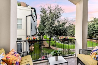 10924 Wrenwood Park, Houston, TX 77043