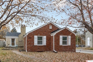 4954 Ohio St, Omaha, NE 68104