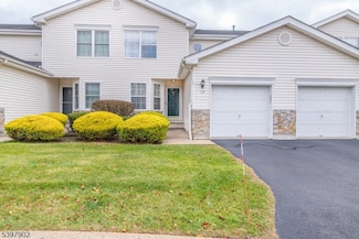 19 Lakeview Dr Unit D1, Hamburg, NJ 07419