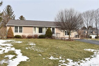 108 Greystone Dr, Camillus, NY 13031