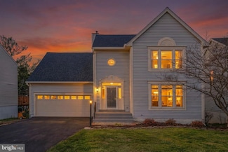 46526 Cedarhurst Dr, Sterling, VA 20165