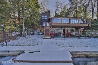 122 Lake Dr, Lake Harmony, PA 18624