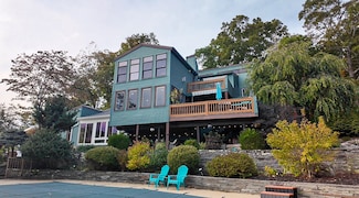 84 Ridge Hill Rd, Oakdale, CT 06370