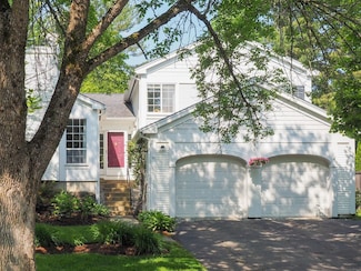 23 Iris Ln, South Burlington, VT 05403