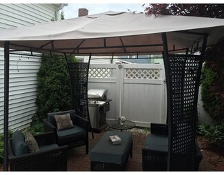 29 Heard St Unit 1, Waltham, MA 02453