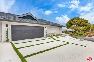4331 Meadowview Place, Encino, CA 91436