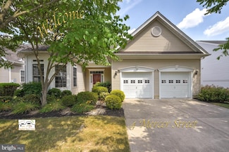 4 Mercer St, Plainsboro, NJ 08536