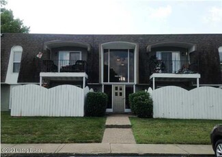 1102 La Fontenay Ct, Louisville, KY 40223