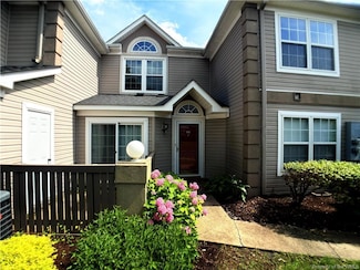 805 Queens Way, Williamsburg, VA 23185
