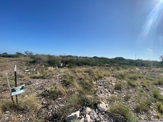 71 Greystone Hills, Uvalde, TX 78801