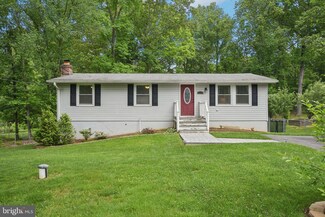 8018 Sinclair Mill Rd, Manassas, VA 20112