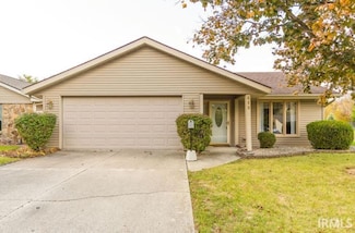 419 Pinecrest Dr, Columbia City, IN 46725