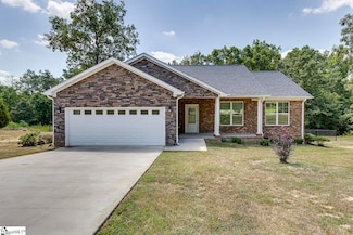 2015 Pinehaven Street Extension, Laurens, SC 29360