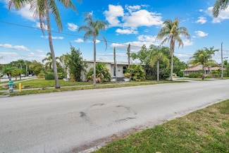 1603 Jefferson St, Hollywood, FL 33020