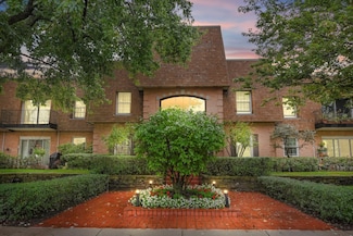1230 Park Ave W Unit 205, Highland Park, IL 60035