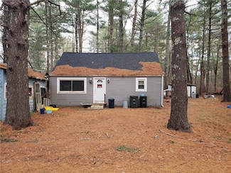 30 Hollywood Ave, Coventry, RI 02816