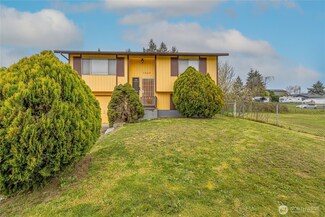 1023 S 88th St, Tacoma, WA 98444