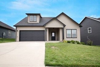 1197 Eagles Nest Ln, Clarksville, TN 37040