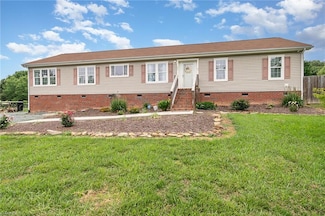 674 Frazier View Rd, Randleman, NC 27317