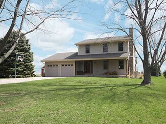 4724 E 23rd Rd, Leland, IL 60531