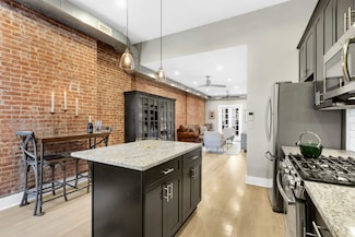 1112 Hudson St Unit 5R, Hoboken, NJ 07030