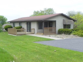 1394 Chadbourne Dr, Davis, IL 61019