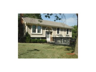 215 S Downey Ave, Independence, MO 64056