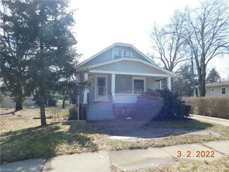 878 Independence Ave, Akron, OH 44310