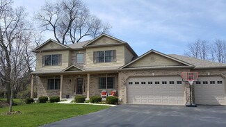 1088 Chateau Bluff Ln, West Dundee, IL 60118