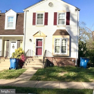 14428 Black Horse Ct, Centreville, VA 20120