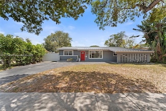 6930 SW 5th St, Pembroke Pines, FL 33023