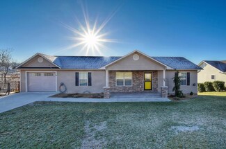 44 Primrose Ct, Chuckey, TN 37641