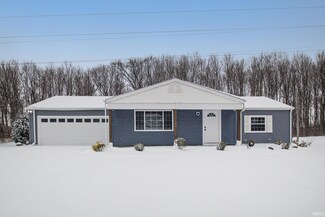 702 Widener Ln, South Bend, IN 46614