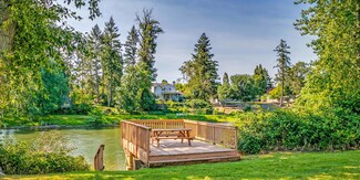 443 Ashwood Dr, Grants Pass, OR 97526