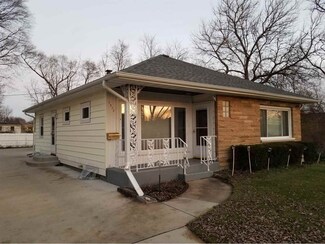 1924 Raismore Rd, Rockford, IL 61108