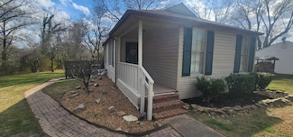 715 Sherwood Ave, Athens, TN 37303